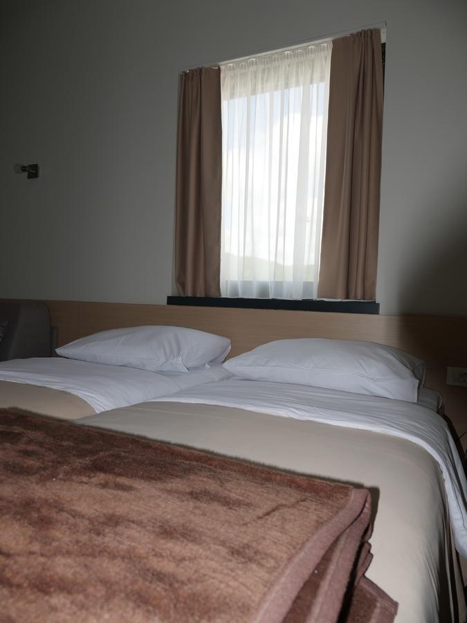 Hotel Lika Sjever Brinje Eksteriør bilde